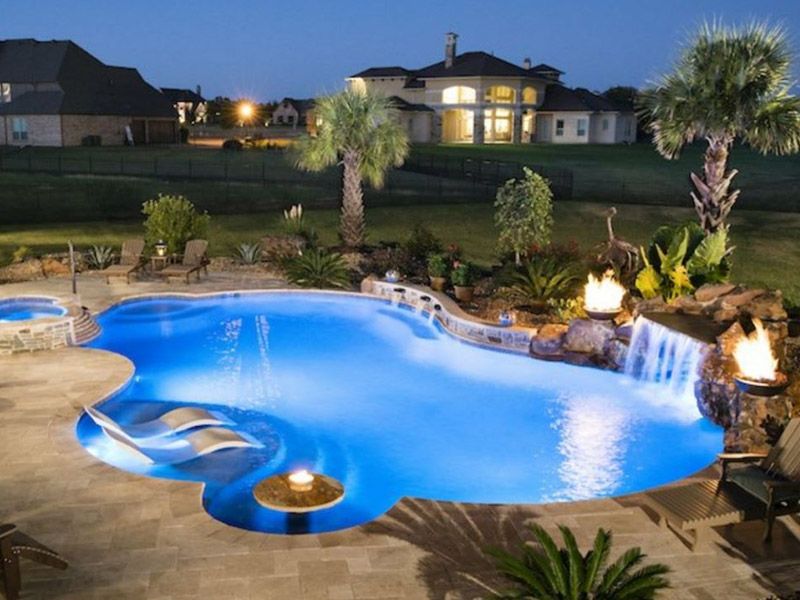 8 Stunning Outdoor Swimming Pool Design Ideas